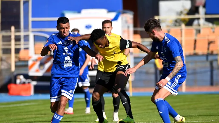 CSM Olimpia Satu Mare, trei plecări în pauza competițională! Inclusiv atacantul Szilard Magyari a reziliat cu ultima clasată din Liga 2