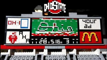 FOTO** O arenă de 5 stele a costat doar 75.000 $ și a fost gata în 2 ani :)