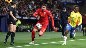 Real Madrid l-a pus pe lista de așteptări pe Andrei Rațiu. Ghinionul de a juca pentru România în duelul pentru transferul vieții: „Nu convinge”