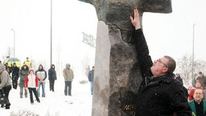 Petre Cozma spune că spiritul lui Marian le va ajuta pe fetele lui Voina în returul de la Veszprem:** "Oltchim va juca în opt"