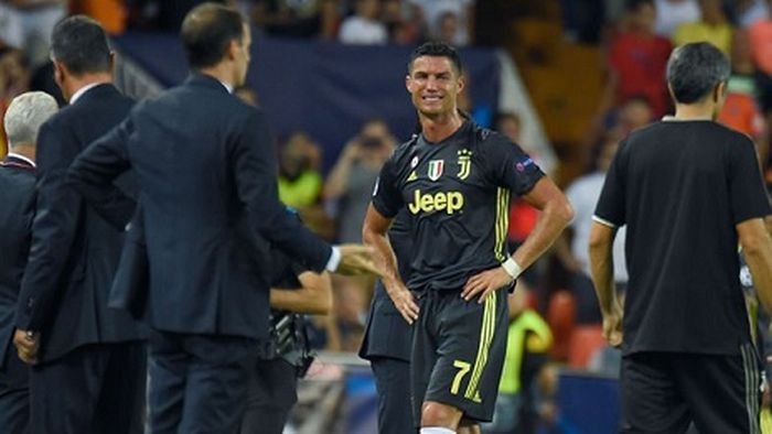 Nu sentimentul de nevinovăție l-a făcut să izbucnească. Rio Ferdinand și explicația "lacrimogenă" pentru lacrimile lui CR7: "La asta s-a gândit"