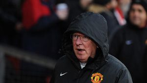 Anglia s-a săturat de toanele lui Ferguson!** Meciul cu Newcastle a pus capac: "Ar trebui suspendat de FA, este rușinos!" Scandalul iscat de scoțian după meciul cu Newcastle