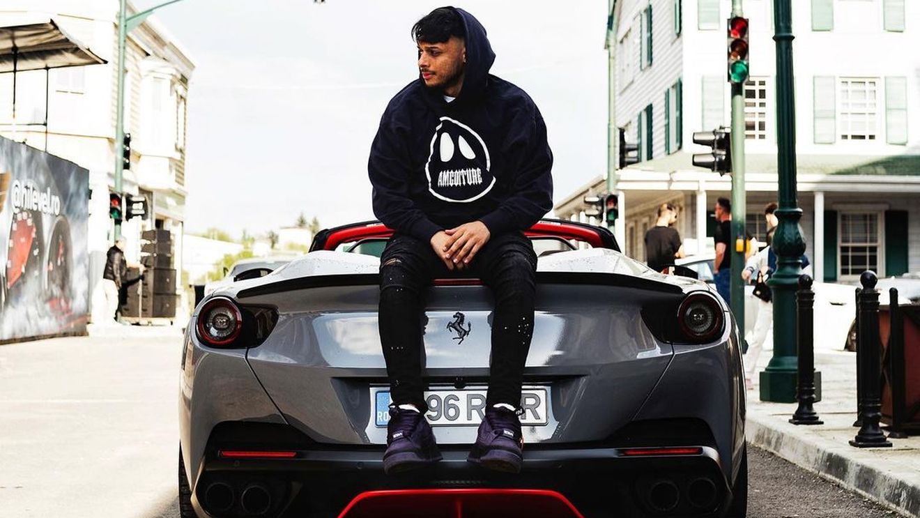 Ce s-a ales de fotbalistul Universității Craiova comparat cu Thierry Henry la 19 ani! Acum, la 21 de ani, nu a mai jucat fotbal din 2021, dar se plimbă cu un Ferrari de peste 200.000 de euro și are o afacere bănoasă