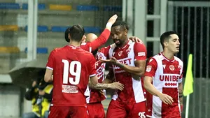 Dinamo pierde toți fotbaliștii: atacantul nigerian pleacă și semnează cu Petrolul Ploiești! „Ne-am înțeles”