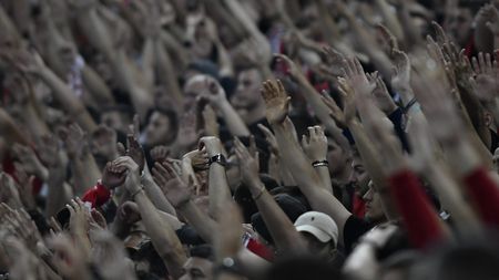 Ministrul Ionuț Stroe, anunț de ultimă oră la Iași despre revenirea suporterilor pe stadioane