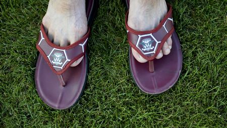 "O nesimțire gravă! E ca și cum ar fi urinat pe mormântul Rapidului!" Doi suporteri blochează în instanță încercarea lichidatorului de a schimba numele echipei. Ce urmărea operațiunea, de ce s-au enervat fanii și cum urma să fie rebotezat Rapidul