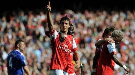 VIDEO** Chamakh sau Elmander? Cine marchează mai frumos cu capul?