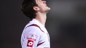 Porto îl vrea până vineri pe Săpunaru