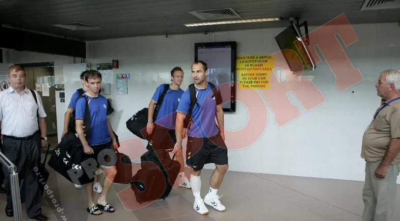 Jucătorii lui Slovan i-au fotografiat pe jurnaliști, surprinși de atenția acordată de presa din România!