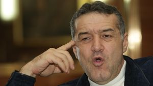 Becali, atac la Sandu:** "Băi vagabondule, tu și familia ta sunteți circari! Ești gol în cap!"