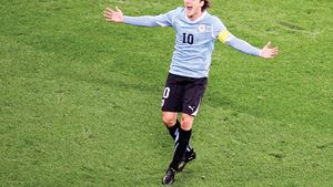 Forlan, coleg cu  Chivu?