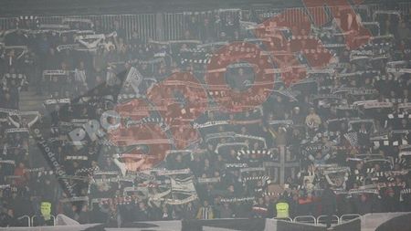 Clubul "U" Cluj, amendat în urma incidentelor provocate de proprii suporteri la meciul cu Dinamo