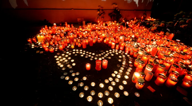 Soliticitare trimisă de FRF către toate cluburile:** meciurile din competițiile interne să se joace în doliu până la finalul anului, în memoria victimelor din club Colectiv