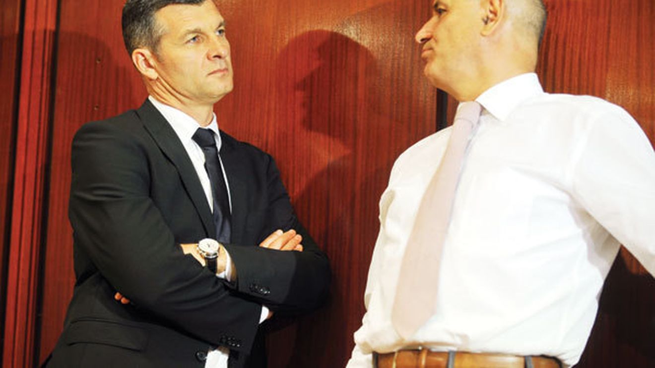 "Am fost nevoit să accept că acum nu este omul potrivit pentru Rapid!"** Copos explică demiterea lui Sabău