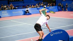 Moment istoric în tenis: Alexander Bublik a rupt, de nervi, trei rachete în doar 30 de secunde! | VIDEO