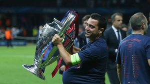 Fotbalistul care a fugit din cantonamentul lui FCSB pentru a fi coleg cu Xavi face dezvăluiri incredibile despre fostul mijlocaș spaniol: „Are laptop în loc de creier!”