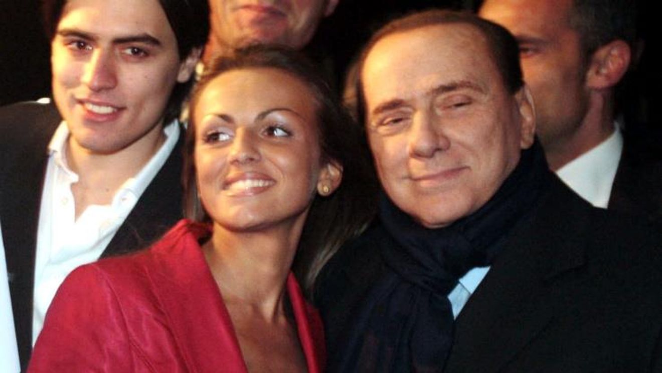 „Divorț” de zeci de milioane de euro! Gestul superb făcut de Silvio Berlusconi după ce s-a despărțit de fosta iubită, mai tânără cu aproape 50 de ani. Becali: „El are slavă deșartă!” | GALERIE FOTO