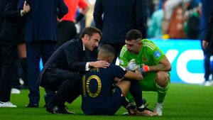 Mesajul pe care Emmanuel Macron, preşedintele Franței, i l-a transmis lui Kylian Mbappe, între 4 ochi, după ce a pierdut finala cu Argentina: "Asta i-am zis!"