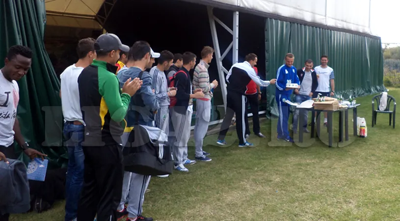 Lincar, sărbătorit** de jucători