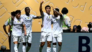Transfer bombă între granzii Europei: Liverpool a pregătit 100.000.000 de euro pentru vedeta din atacul lui Real Madrid!