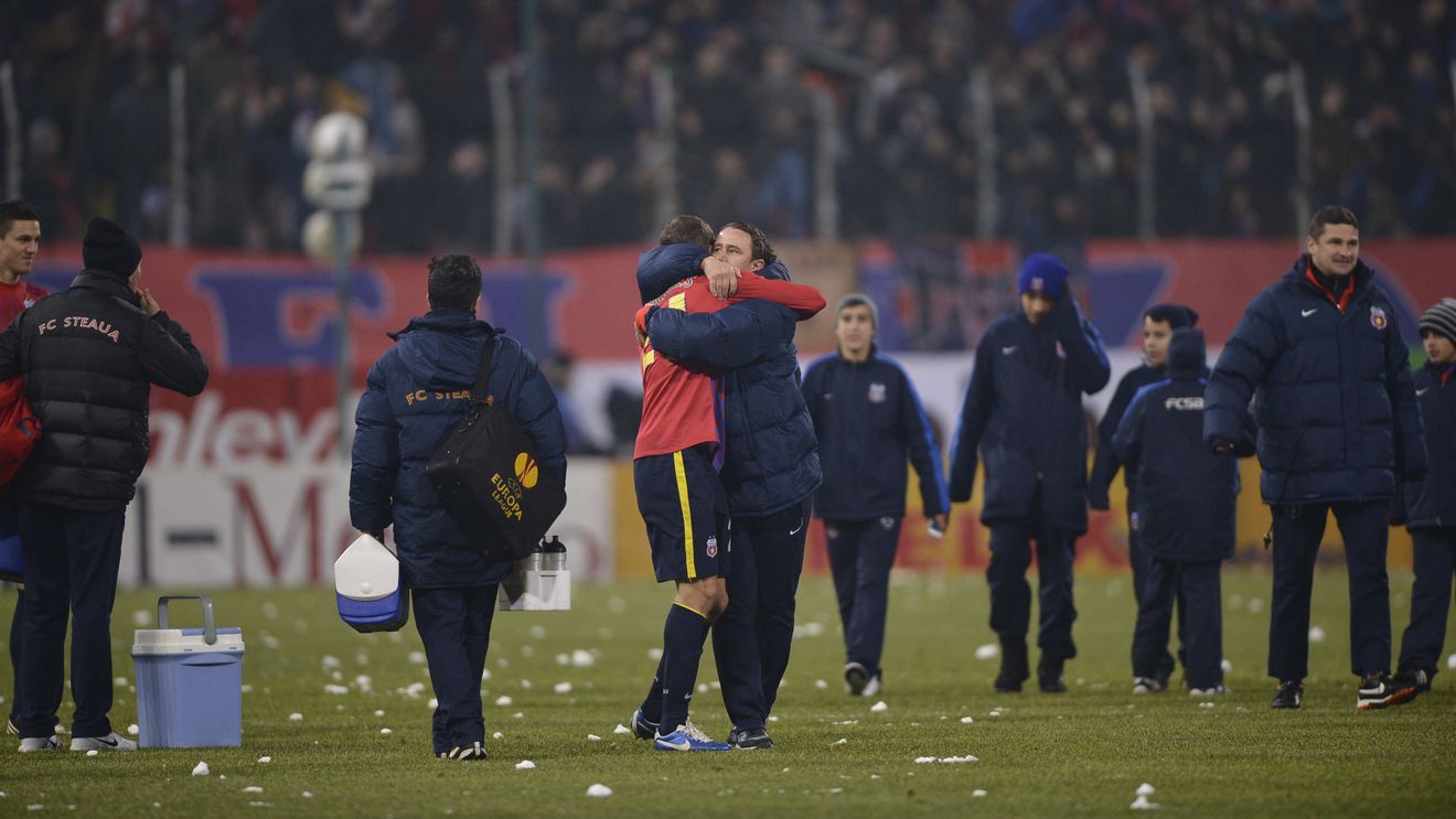 S-a supărat Reghe:** "Am multe de spus! Putem pierde titlul doar dacă ne facem noi probleme..." De ce s-a enervat antrenorul Stelei și răspunsul lui Becali