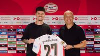Prima reacție a lui Dennis Man ca jucător al lui PSV Eindhoven e una războinică: „Am foame de victorii! Vreau trofee”