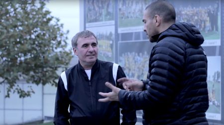 Vizită surpriză la Academia Hagi! VIDEO | Englezii au venit să vadă baza "Regelui" Hagi și au rămas impresionați: "E fantastic!"