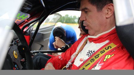 Cursa infernală cu viața. Mihai Leu a fugit din țară pe timpul lui Ceaușescu, a devenit campion mondial de box, a trecut peste o boală grea și a revenit anul trecut la automobilism!