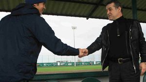 Becali: "Bănel va juca pe stânga,** Ionescu în locul lui Toja"