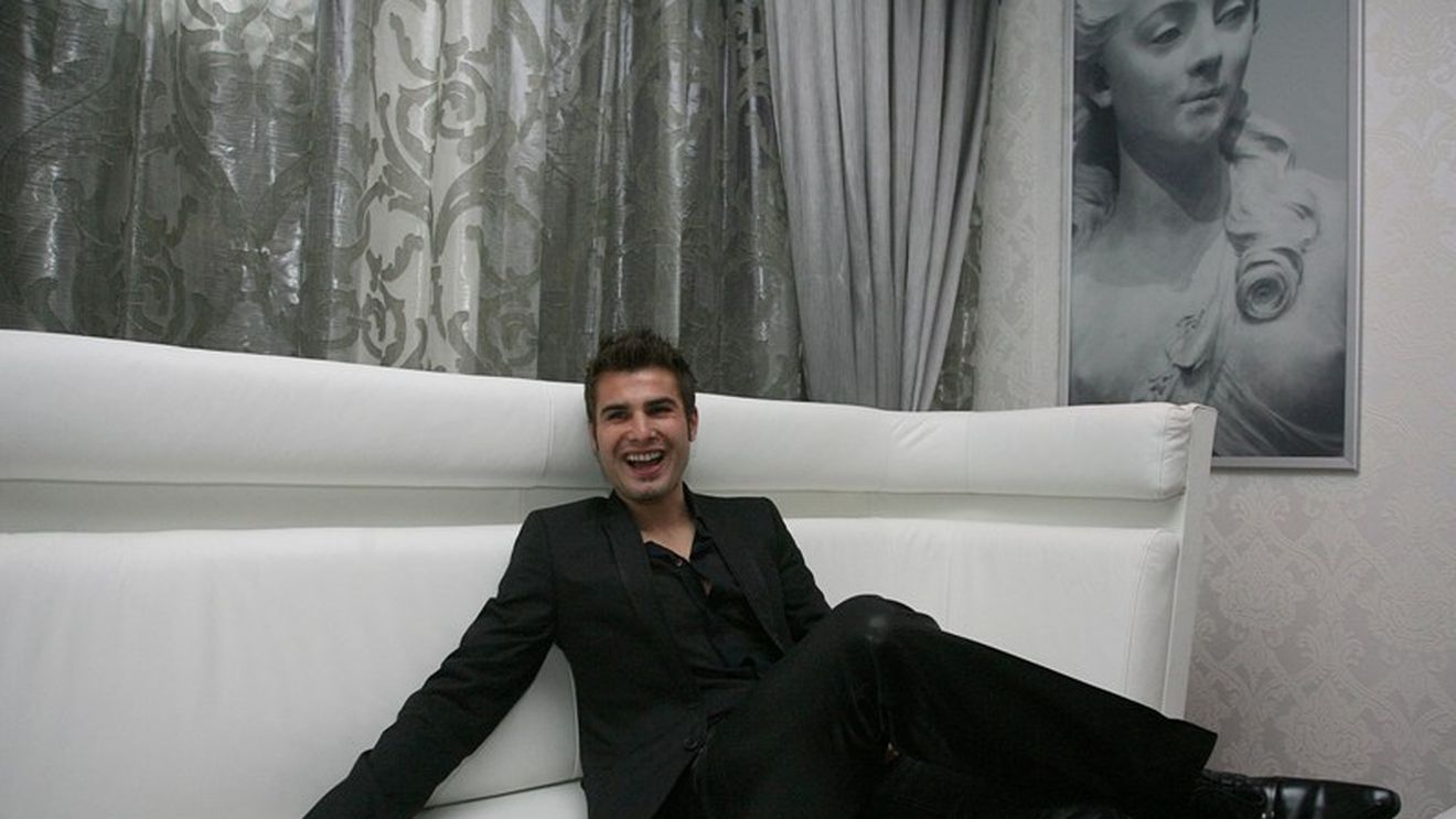 "Nu mai am voie să stau lângă o femeie? Să stau singur într-o cușcă?** Nu sunt convocat, asta e!"