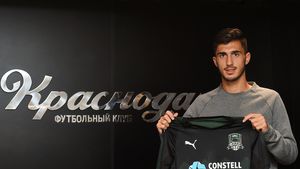 FOTO | Andrei Ivan a fost prezentat oficial la FK Krasnodar! Durata contractului și ce număr va purta la noua echipă: "Ceea ce am găsit aici mi-a depășit așteptările. Vreau să câștig campionatul"