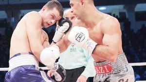 Două săptămâni, JoJo Dan se va hrăni cu paiul!** Accidentarea îl va ține aproape un an departe de ring