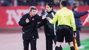 I-a deschis drumul lui Bonetti la Dinamo, dar nu crede în soluția aleasă de 'câini':** "Erau mulți români care puteau fi reactivați! Eu nu am ce căuta acolo"