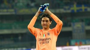 Curg ofertele pentru Ciprian Tătărușanu! O echipă care trage la promovare vrea să îl transfere de la AC Milan