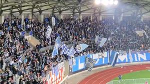 „Leii”, în extaz! Cum au sărbătorit fanii olteni și fotbaliștii lui Mihai Rotaru câștigarea Cupei României