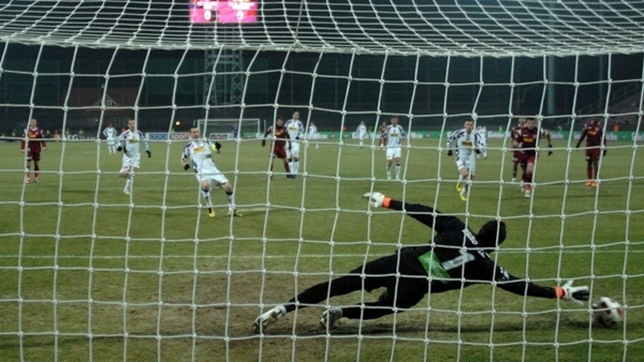 Se întâmplă în Liga 1!** Un jucător de la "juniorii" CFR-ului câștigă 120 de mii â‚¬ pe an! De mai bine de un an nu a mai prins niciun meci oficial