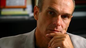 Vezi ce crede Cristian Tudor POPESCU despre înfrângerea României în fața Lituaniei