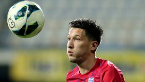 Mihai Costea, dezvăluiri despre conflictul cu Laurențiu Reghecampf la FCSB: „A fost un act de indisciplină!” | VIDEO EXCLUSIV PODCAST „TACLALE”