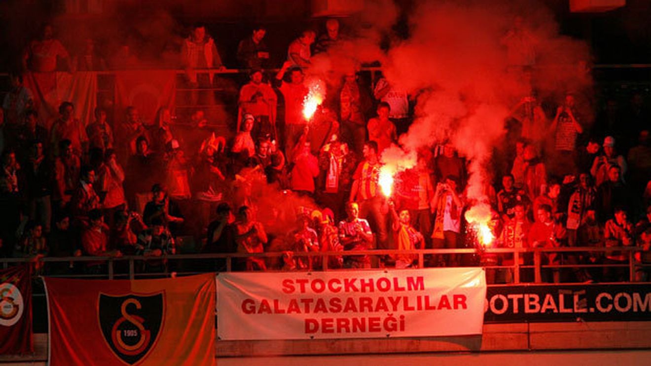 Poliția din Istanbul a arestat 31 de suporteri după derby-ul Galatasaray - Beșiktaș (1-2)