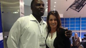 "We will rock you!" Nadia vs "The Rock" Hasim Rahman 