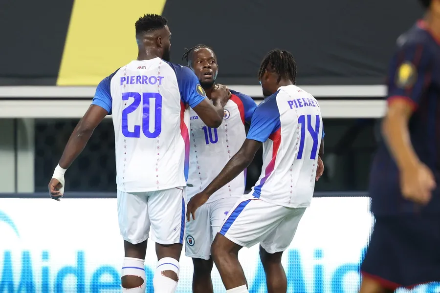 mondialul-reducerilor-aici-s-a-ajuns-cu-doar-un-milion-de-euro-faci-echipa-formata-din-fotbalisti-cm-2026