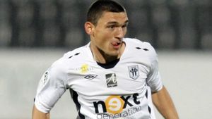 UPDATE - S-a răzgândit Keșeru!? Atacantul nu a semnat cu Bastia și nici nu a abandonat varianta Steaua: "M-am înțeles cu ambele"