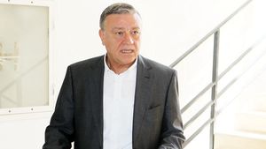 Înțelegere la nivel înalt?** Iancu și Sandu s-au împăcat pentru licența Timișoarei?