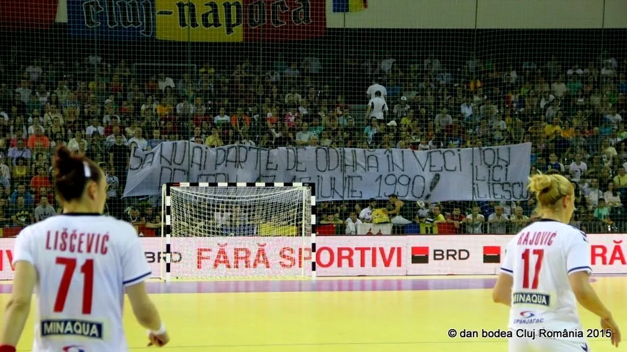 Mesajul dur al suporterilor de handbal la meciul România - Serbia: 