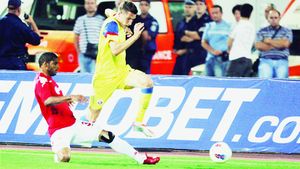 Penalty la Costea. Fără reluare!** Atacantul stelist a reușit o fază senzațională în minutul 25