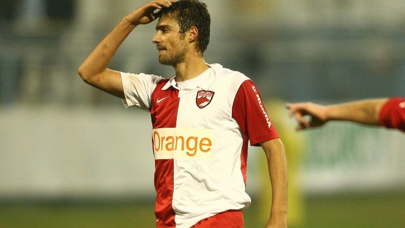 E război! Aseară, Tamaș era jucătorul lui Dinamo, azi a semnat cu Steaua. Culise incredibile: ce le-a făcut șefilor din Groapă