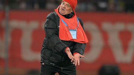 Andone a trecut de Voluntari și își face calcule pentru derby-ul cu Steaua: "Este un meci de șase puncte. Ne pregătim de bătaie" :)