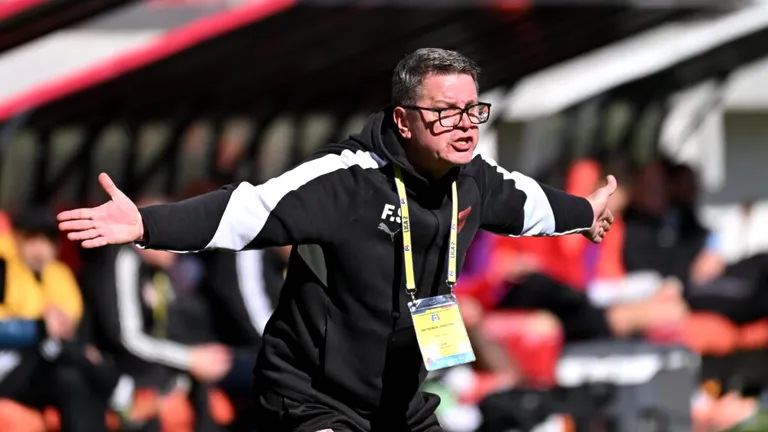 EXCLUSIV | Flavius Stoican părăsește Reșița după aproape 3 ani. Ratarea play-off-ului l-a făcut să demisioneze. Reacția antrenorului