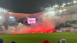60 de scaune complet distruse și o treime din gazon afectat după incidentele de pe stadionul Arcul de Triumf! Criminaliștii au rămas la arenă după Dinamo - UTA