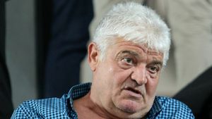 Ioan Andone, verdict crunt pentru Dinamo și Ovidiu Burcă, după ce „câinii” au ajuns la nouă meciuri fără victorie: „Se duc spre retrogradare! Va fi foarte greu” | VIDEO EXCLUSIV ProSport Live